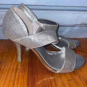 FIONI silver heels size 5.5.  Been worn once.